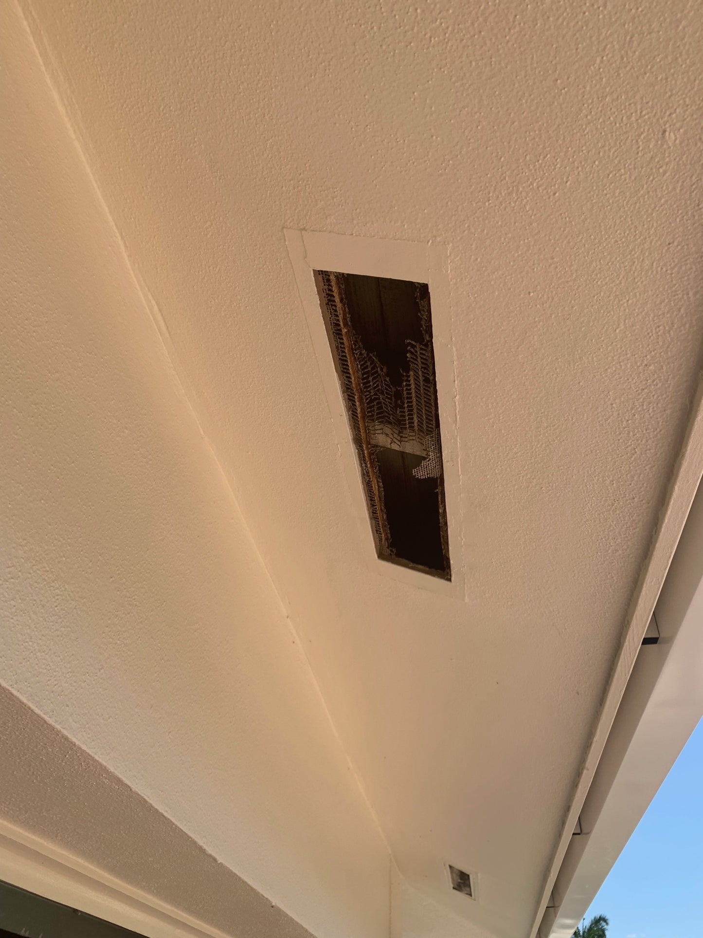 24 inch Soffit Vent, ASA Base Resin with UV Protection, White