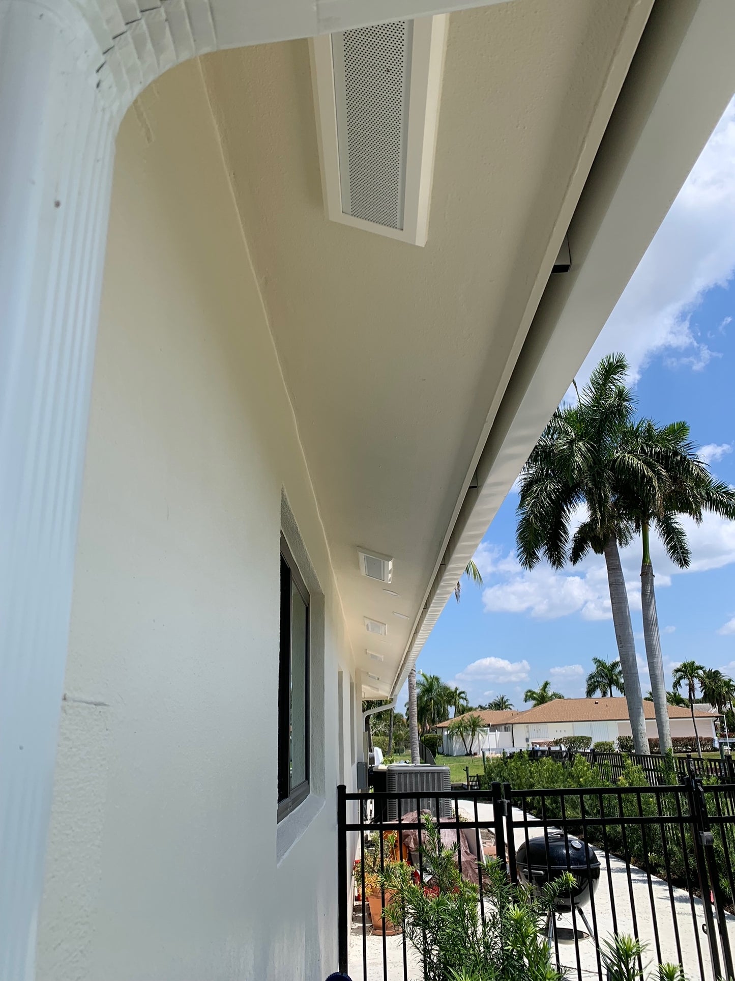 24 inch Soffit Vent, ASA Base Resin with UV Protection, White