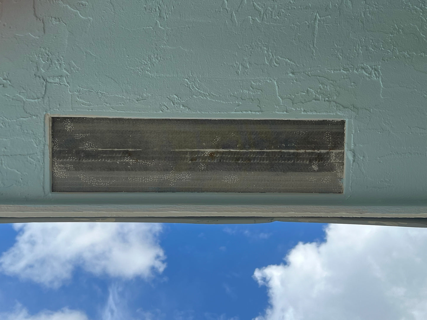 24 inch Soffit Vent, ASA Base Resin with UV Protection, White